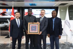 Nijerya Heyeti TUSAŞ Tesislerinde