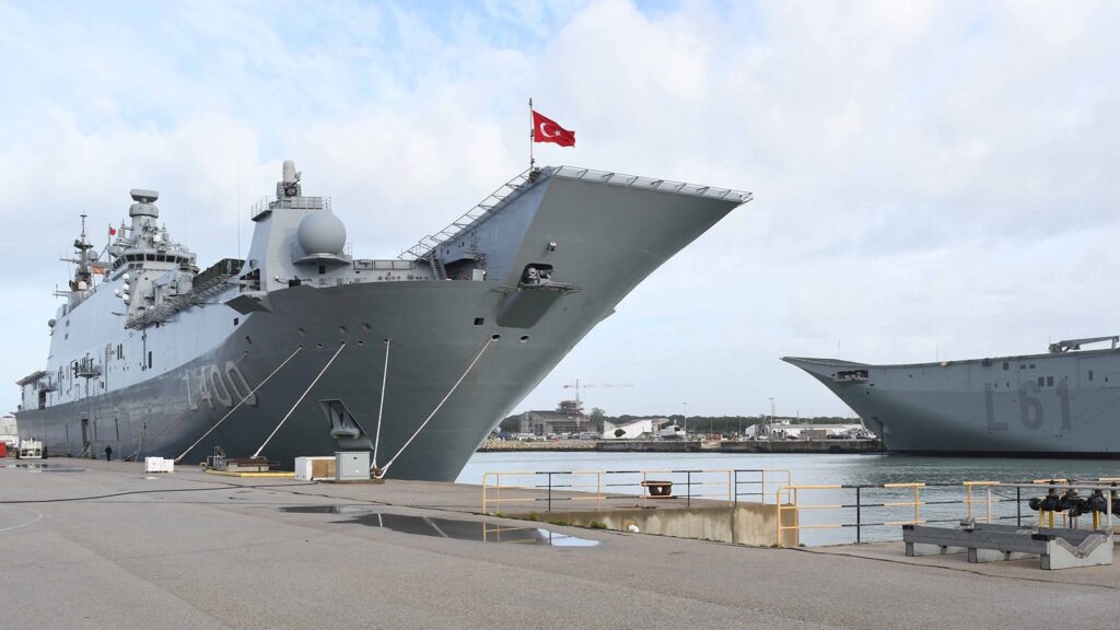 Türk Deniz Görev Kuvveti’nden İspanya’ya Liman Ziyareti